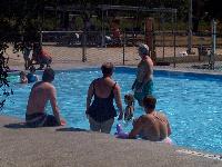 Donie clan at the pool