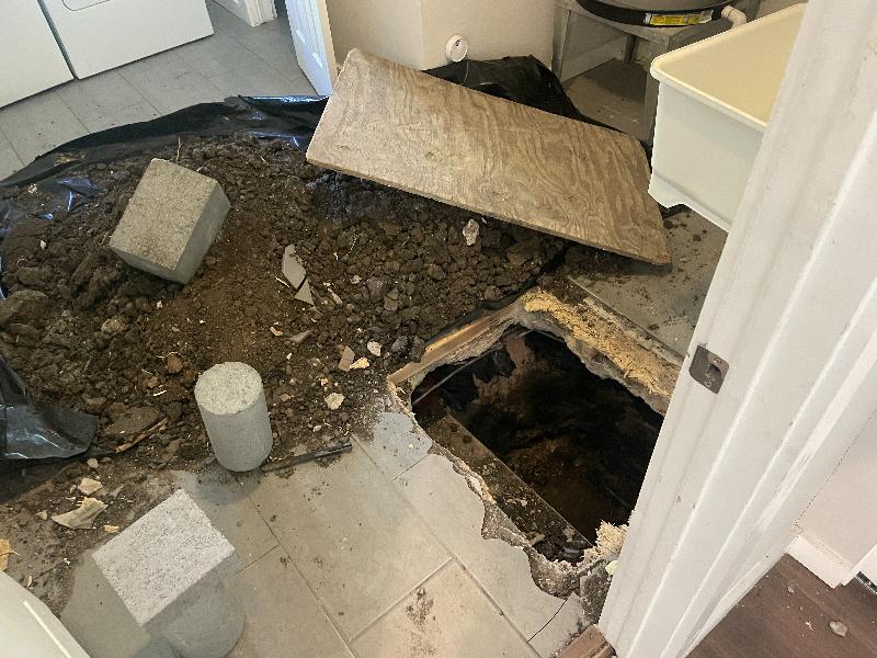 July 8 2022 - laundry room, strange foundation/floor<br/>