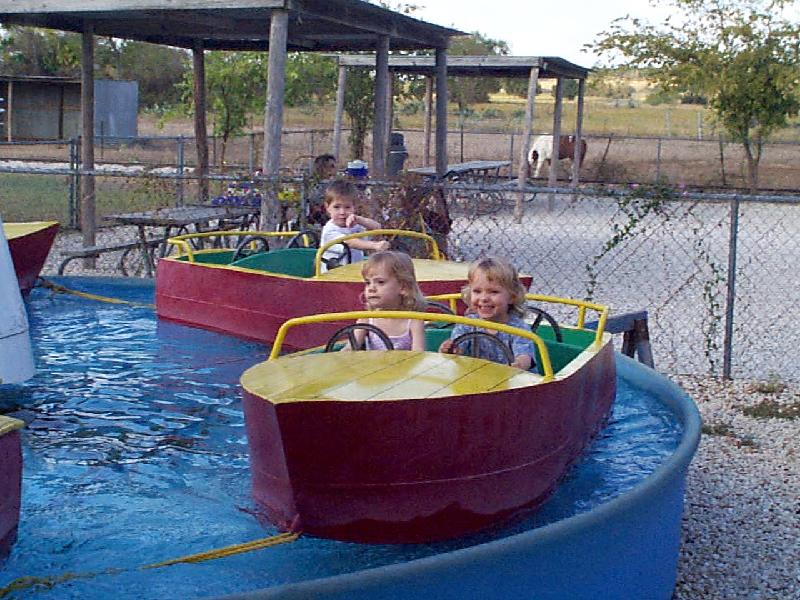 Enzo's birthday - Boats going around in circles