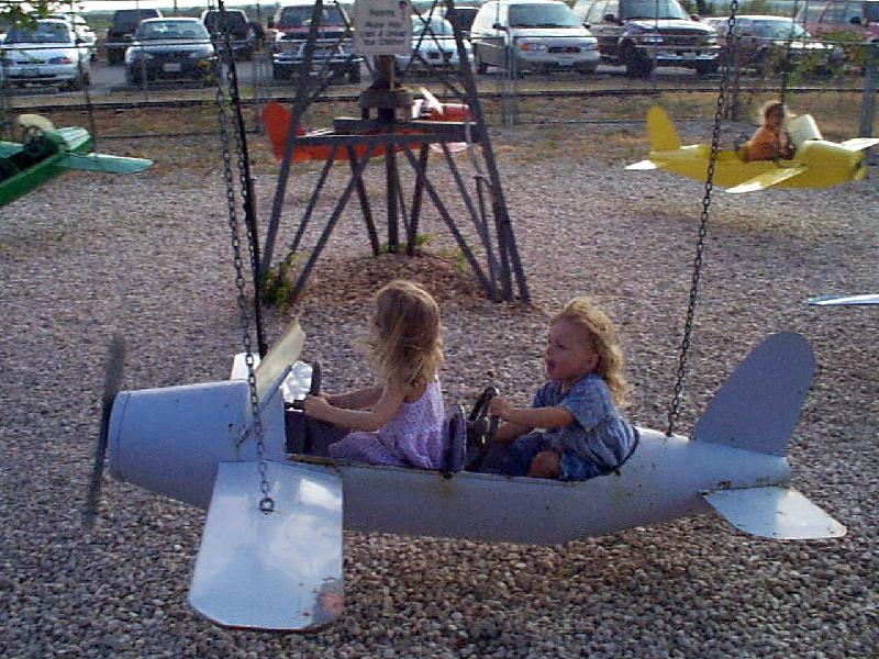 Enzo's birthday - Planes going around in circles