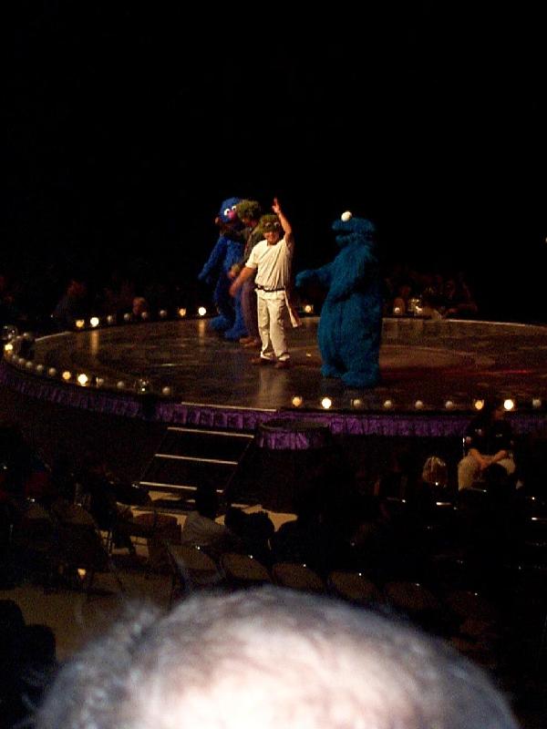 Sesame Street Live - papas do grouch dance