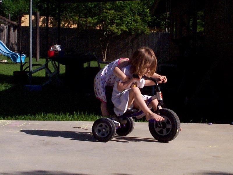 another way to put two girls on a trike