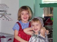 happy smiley girlses!