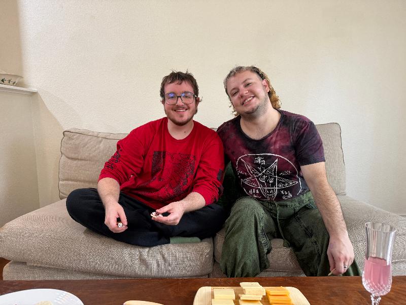 @UnknownPerson and @LeeDonie