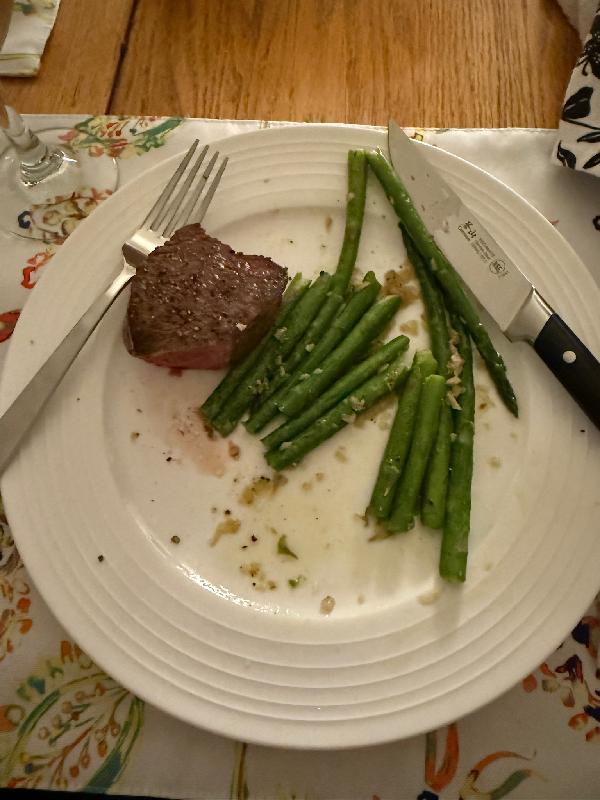 Valentine's Day dinner - tenderloins and asparagus 
