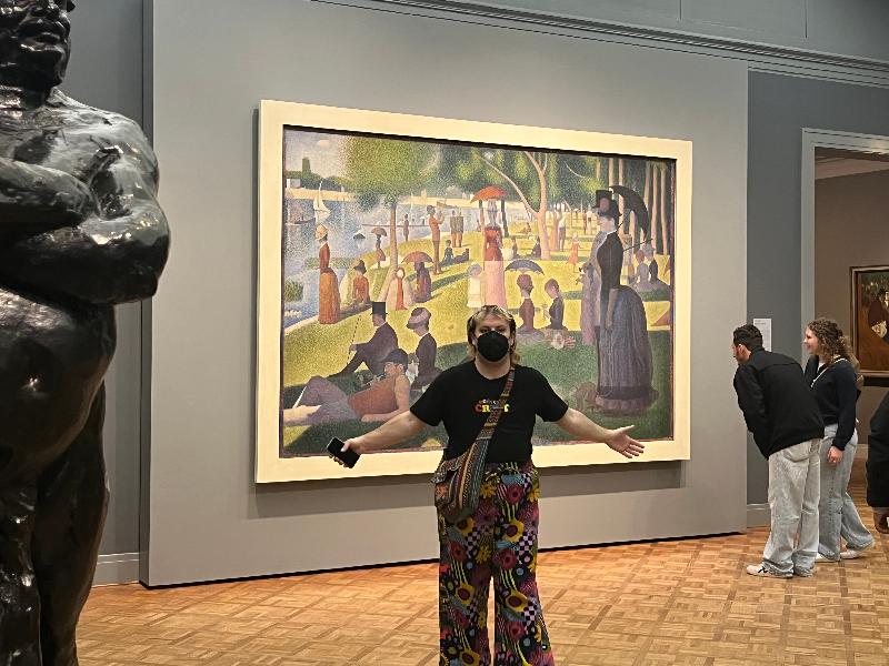 Lee in Chicago at the Art Institute 