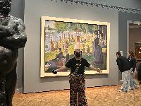 Lee in Chicago at the Art Institute 