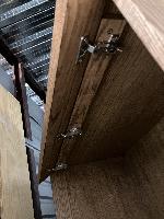 Showing the hinge mechanism for the flaps 